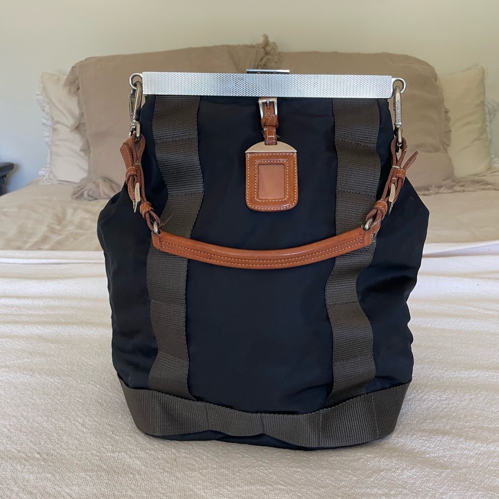 Black nylon Prada bag - Picture 2 of 8